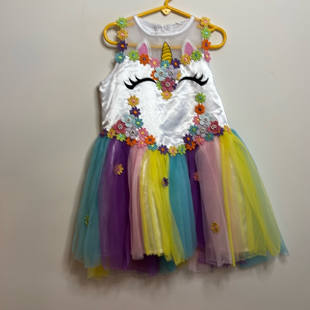 Girls triple lined unicorn party dress size 6